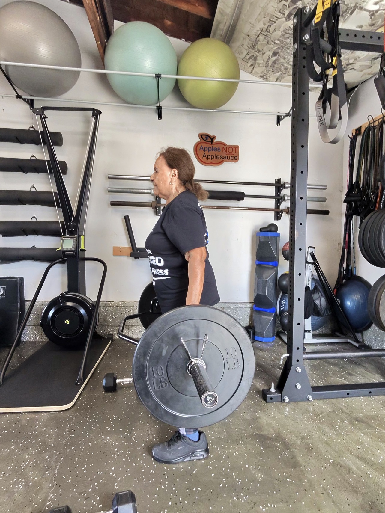 Fitnetic member trap bar deadlift personal training
